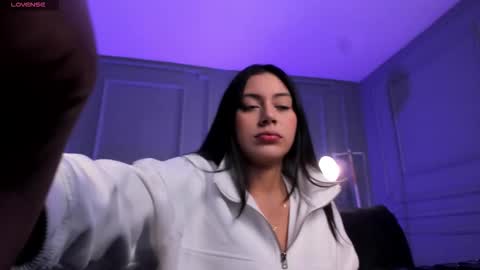 Ambar  online show from February 3, 2026, 11:59 am