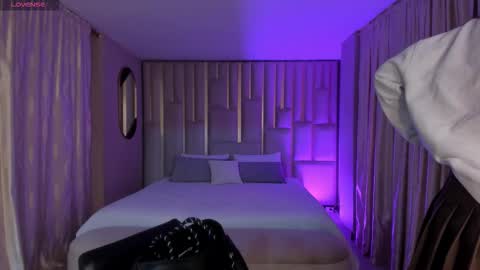 Ambar  online show from February 17, 2026, 12:01 pm