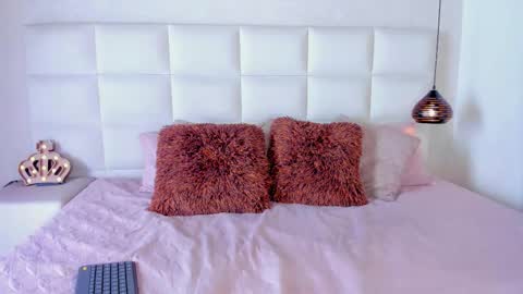 Ambar  online show from November 7, 2025, 7:25 pm