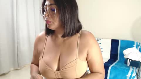  Amber Sofhia  online show from February 2, 2025, 10:06 pm