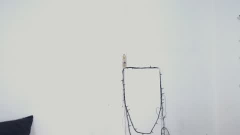 Snapshot of ambel_rose chatting on December 11, 2024, 4:07 am ambel_rose online show from December 11, 2024, 4:07 am