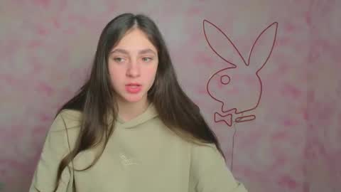 Snapshot of amber__r chatting on February 17, 2026, 6:43 am Amber online show from February 17, 2026, 6:43 am