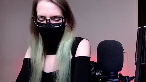 Amber non-nude model online show from December 3, 2024, 11:02 pm