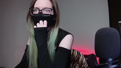 Amber non-nude model online show from December 15, 2024, 12:07 am