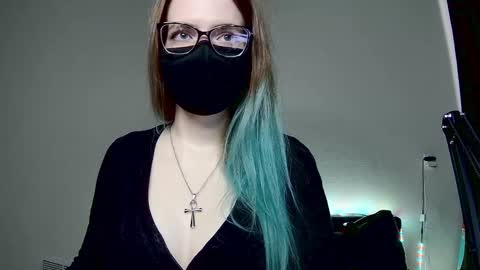 Amber non-nude model online show from March 3, 2025, 6:04 am