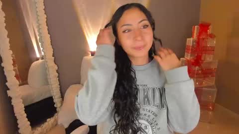 Snapshot of amber_curly chatting on December 29, 2024, 3:03 pm amber_curly online show from December 29, 2024, 3:03 pm