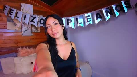Snapshot of amber_curly chatting on September 25, 2025, 9:40 pm amber_curly online show from September 25, 2025, 9:40 pm