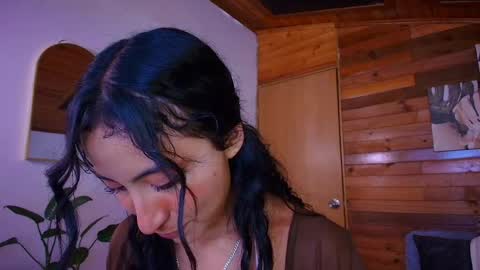 amber_curly online show from May 11, 2026, 6:27 pm