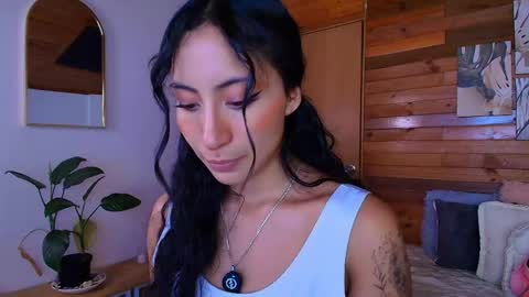 amber_curly online show from June 1, 2026, 8:43 pm