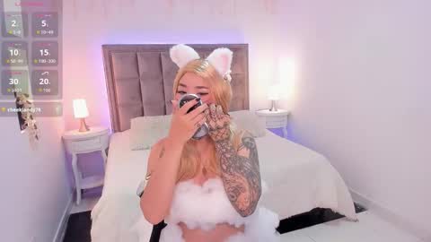 amber_ink online show from October 31, 2025, 8:54 pm