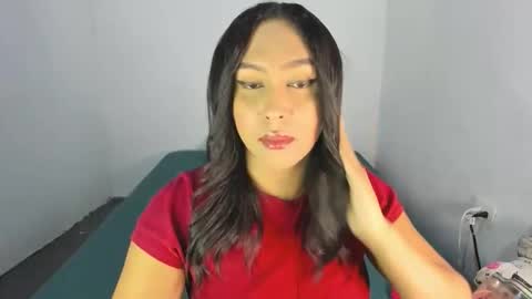 LUISA online show from November 21, 2025, 11:25 pm