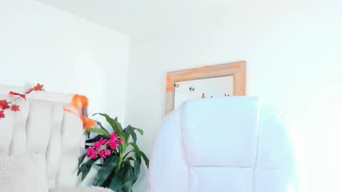 Snapshot of amber_rose23 chatting on October 16, 2025, 5:03 pm Michell online show from October 16, 2025, 5:03 pm