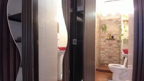 Snapshot of amber_rose23 chatting on October 17, 2025, 12:19 pm Michell online show from October 17, 2025, 12:19 pm