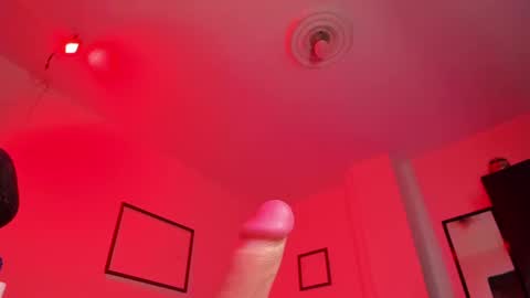 Snapshot of amber_smith20 chatting on March 6, 2025, 10:47 pm find me here --- online show from March 6, 2025, 10:47 pm