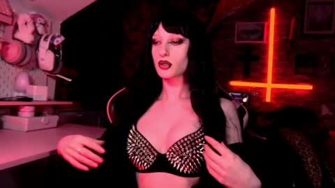 DEMONESS AMBER 666 online show from May 23, 2026, 3:34 am