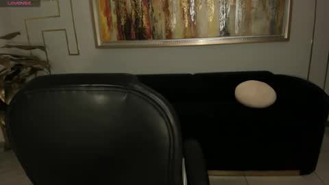 Snapshot of ambercolors_ chatting on February 17, 2026, 6:36 pm Amber online show from February 17, 2026, 6:36 pm