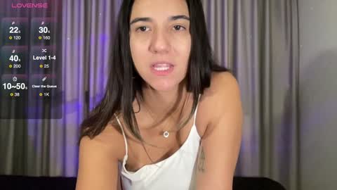 Snapshot of amberdeltoro chatting on December 23, 2024, 2:56 am Amber online show from December 23, 2024, 2:56 am
