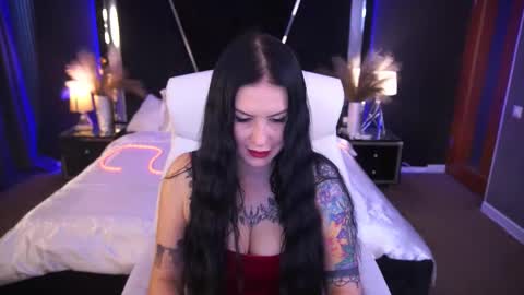 Snapshot of amberdismond chatting on October 1, 2025, 6:19 am Anna online show from October 1, 2025, 6:19 am