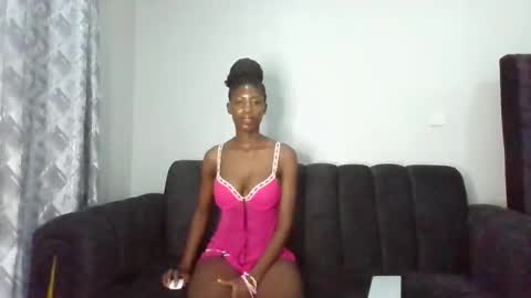 Snapshot of amberheat chatting on October 31, 2025, 8:32 pm CAMI online show from October 31, 2025, 8:32 pm