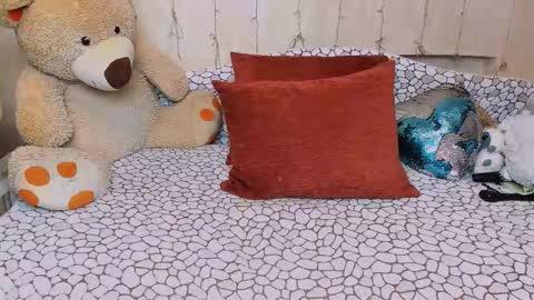 Amber online show from November 22, 2025, 4:55 am