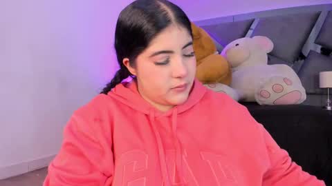 Amber  online show from November 16, 2025, 11:27 am