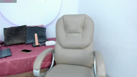 Amber online show from April 16, 2026, 10:16 am