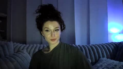 amberkinsley online show from July 3, 2026, 9:37 am