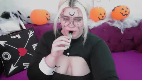 Amber online show from October 31, 2025, 5:08 am