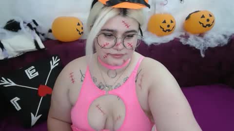 Amber online show from October 31, 2025, 5:25 pm