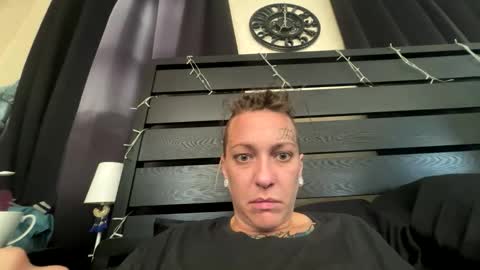 Snapshot of amberneddie chatting on October 29, 2025, 3:58 pm Amberneddie online show from October 29, 2025, 3:58 pm