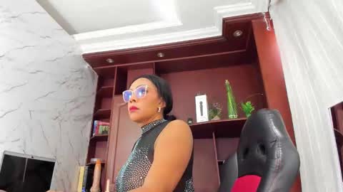   online show from January 10, 2025, 2:55 pm