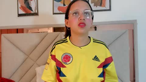 Snapshot of amberqueenx1 chatting on February 7, 2026, 12:20 pm amberqueenx1 online show from February 7, 2026, 12:20 pm