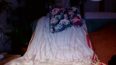 Snapshot of amberr11 chatting on January 16, 2025, 11:06 pm Amberr11 online show from January 16, 2025, 11:06 pm