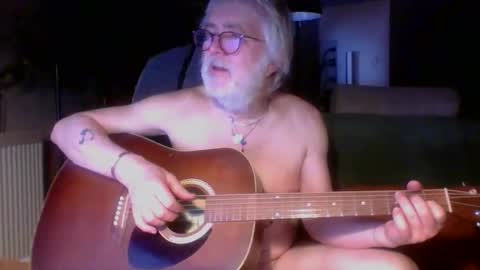 Amberr11 online show from February 3, 2026, 12:31 am