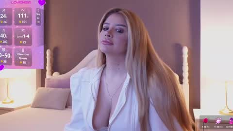 Snapshot of amberseyes chatting on February 9, 2025, 12:30 pm Amberseyes online show from February 9, 2025, 12:30 pm