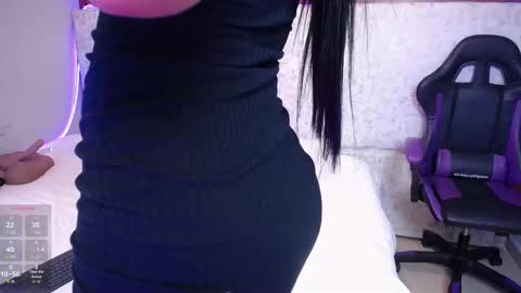 ambers online show from November 4, 2025, 2:27 pm