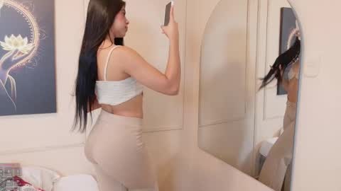 ambers online show from November 26, 2025, 1:45 pm