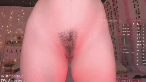 IG - TW Amberw c online show from October 12, 2025, 12:26 pm