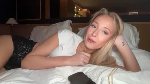 Ambre online show from March 16, 2026, 11:14 am