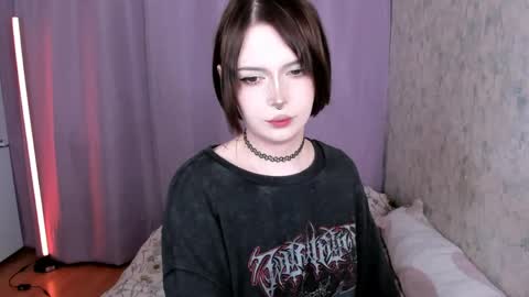 Amelia online show from June 1, 2026, 1:13 pm