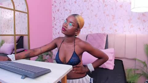 Amelia Adams online show from October 29, 2025, 7:26 pm