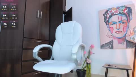 AMELIA online show from December 9, 2024, 2:02 am