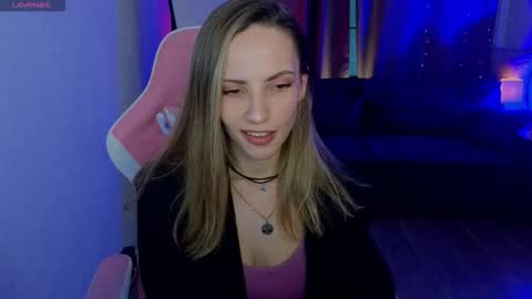amelia_meili online show from February 24, 2026, 1:31 pm