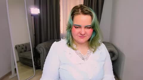 Amelia online show from May 21, 2026, 6:09 am