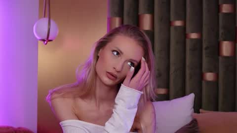 Snapshot of ameliaangell chatting on November 20, 2025, 5:29 am Amelia online show from November 20, 2025, 5:29 am