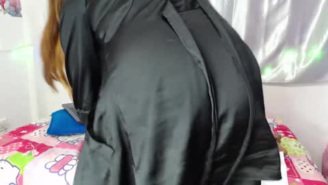 Snapshot of amelie01bronw chatting on February 9, 2025, 7:38 am amelie brown online show from February 9, 2025, 7:38 am