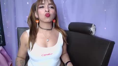 Snapshot of amelie01bronw chatting on March 3, 2025, 2:04 am amelie brown online show from March 3, 2025, 2:04 am