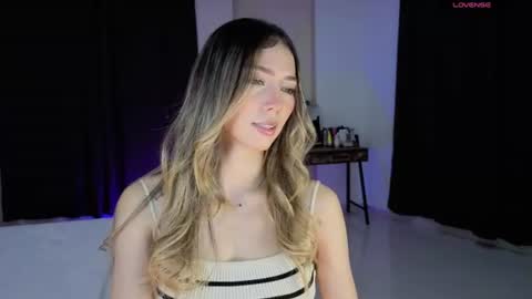 Isabella online show from June 15, 2026, 2:47 am