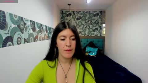 A M E L I E online show from January 18, 2025, 3:16 pm