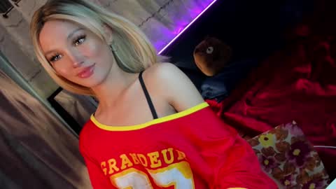 Snapshot of amelinckx chatting on February 4, 2025, 5:55 pm amelinckx online show from February 4, 2025, 5:55 pm